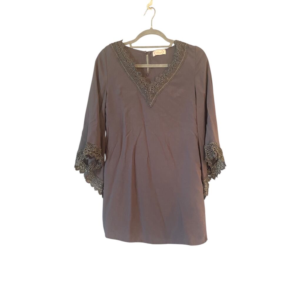 Blush- women’s  gray Crochet with Bell Sleeves size Small